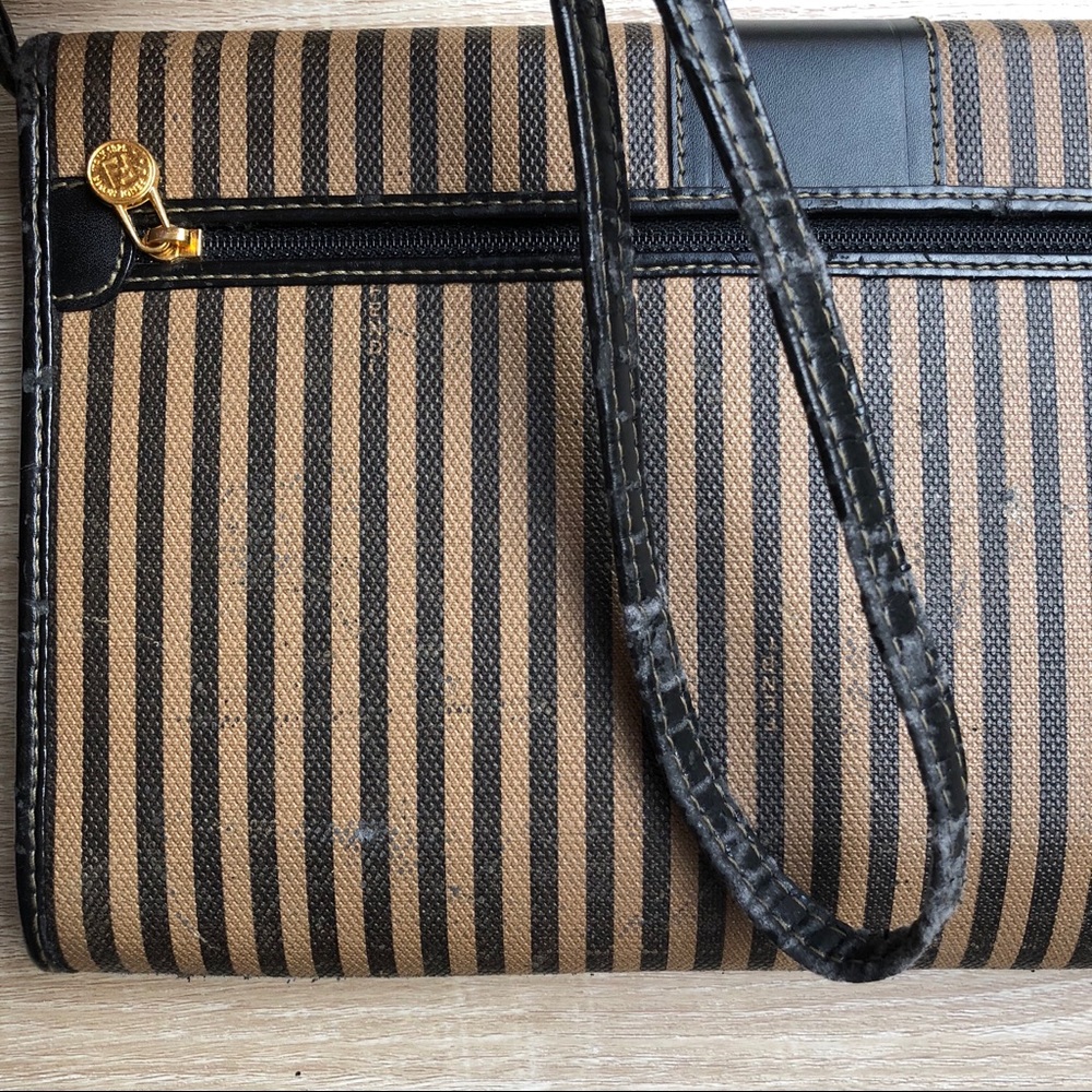 SOLD 🥳 - Picture 5 of 8